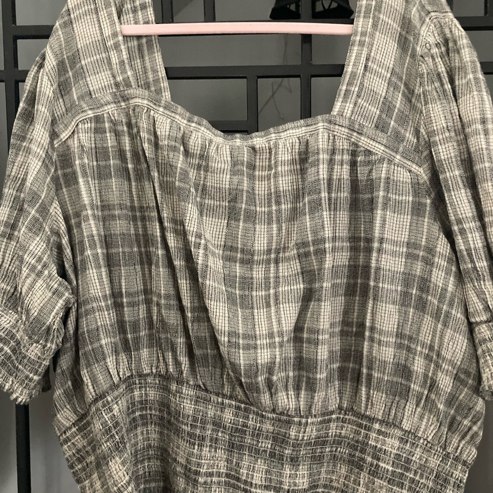 Universal Thread Plaid Gray Women's Top 4X plus size